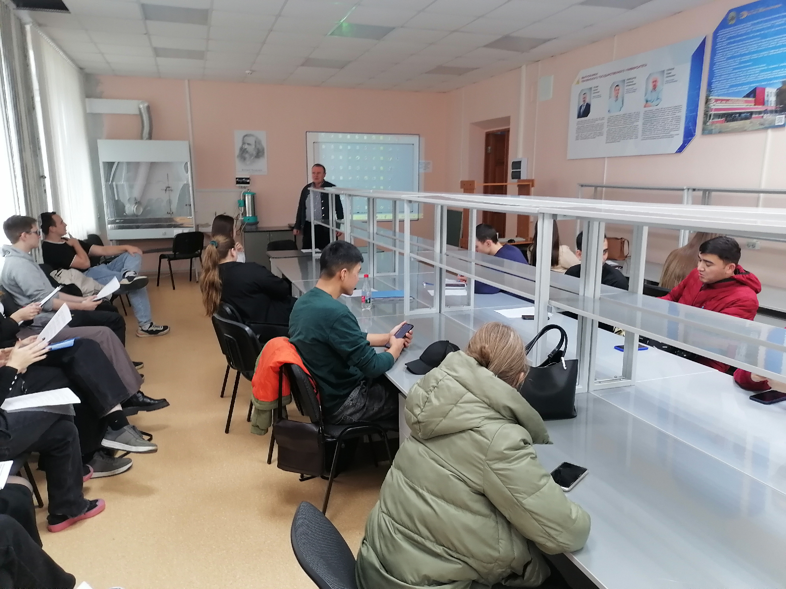 Студенты кафедры «ТОМ» выступили с докладами на секции «Технология электрохимических производств» конференции «Актуальные проблемы науки и образования» (АПНО-2025)